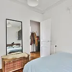 Bright Apartment For 2 People - Paris 20
